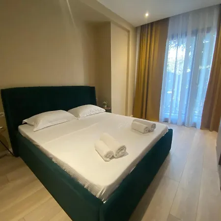 Brand New Apts Located At The City's Main Square-100 Mbs Wifi * Durres