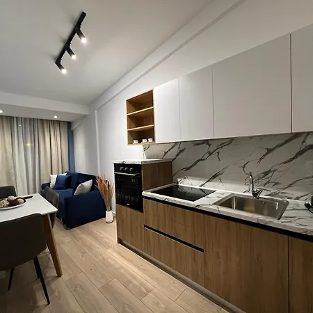 Brand New Apts Located At The City's Main Square-100 Mbs Wifi Durres