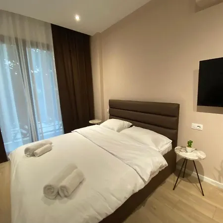 Brand New Apts Located At The City's Main Square-100 Mbs Wifi * Durres
