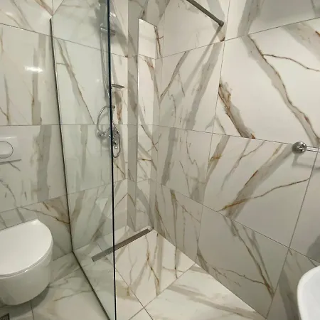 Brand New Apts Located At The City's Main Square-100 Mbs Wifi Durres