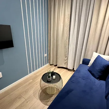Apartament Brand New Apts Located At The City's Main Square-100 Mbs Wifi *